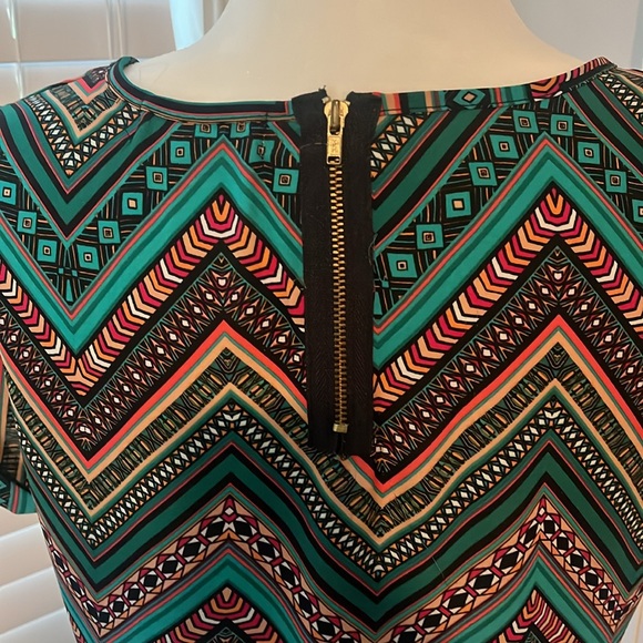 Chevron Blouse - Picture 5 of 5